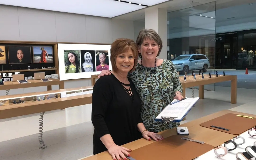 Breakfast With Us at Apple